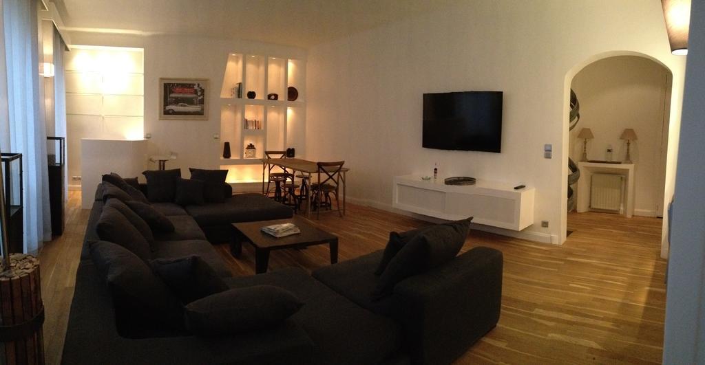 Apartment Rue De Turbigo Paris